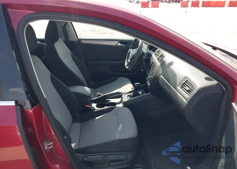 2017 Volkswagen Jetta 1.4T S z USA, uszkodzony, nr VIN 3VW2B7AJ3HM232391